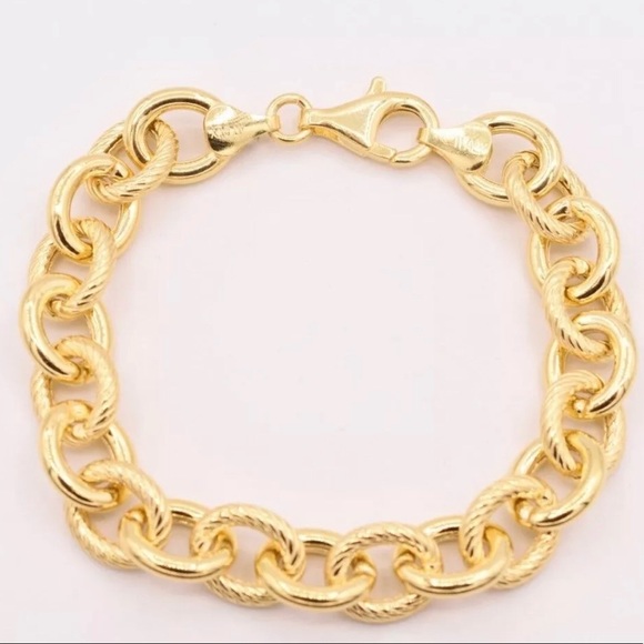 Jewelry - Twisted Oval Link Sterling Silver Bracelet